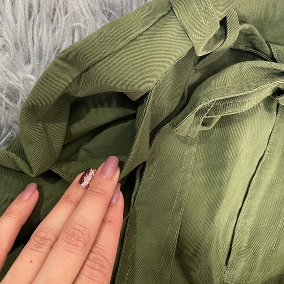 A new day army green paper bag high waist short size 2 - Picture 7 of 10